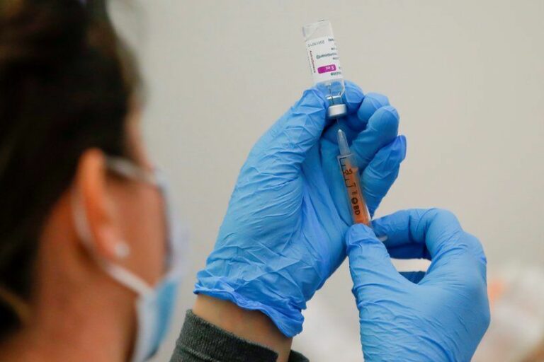 _117862442_hi066571861