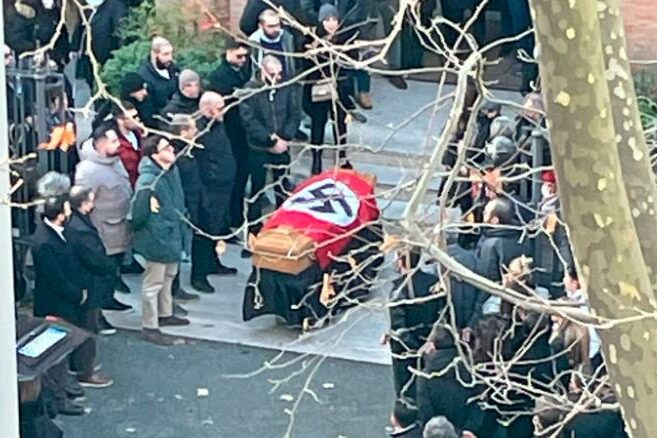 190115135049-school-children-in-uganda-exlarge-169_dvlYuKN