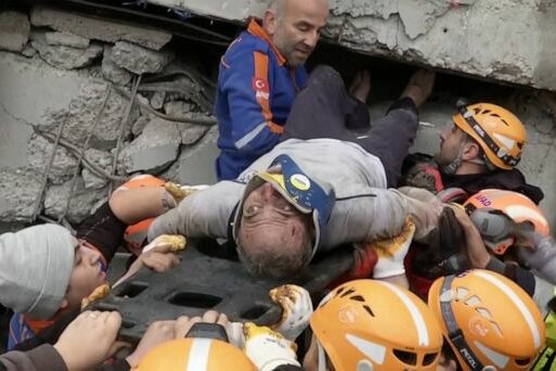 230608_vod_orig_earthquake_survivors_hpMain_16x9_608