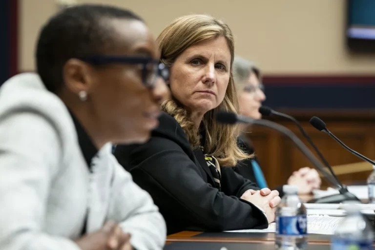 231209174842-04-liz-magill-hearing-120523-restricted