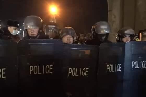 24DAF6E7-4732-4313-B5E2-B561434632B3