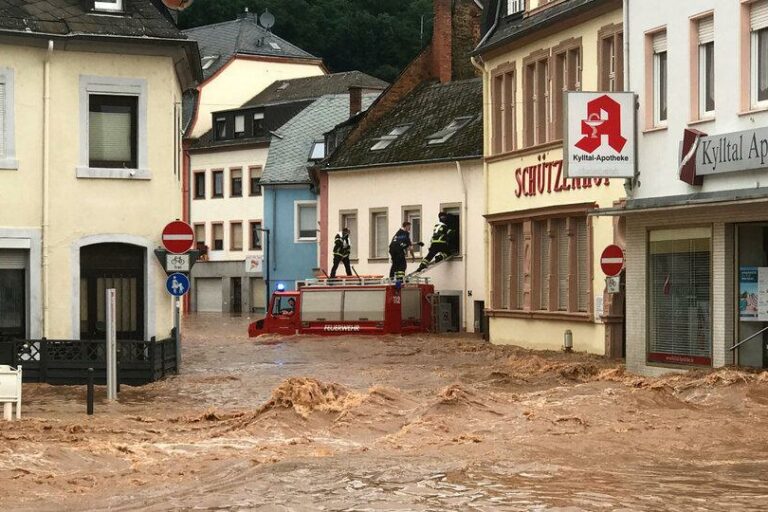 3A9E94E3-FC9D-4C27-AFAA-73FA8D8C183A