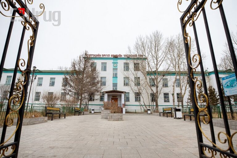 7965efa05823193dc5248ab2a8b08206