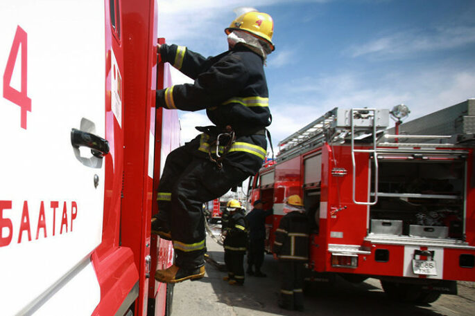 7F227CB1-3203-D9F8-11E1-A817D58B45B8