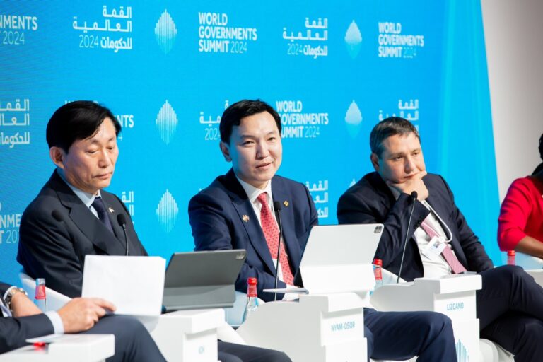 80BB8EAC-0F15-447E-B7F2-5EEFE290D727