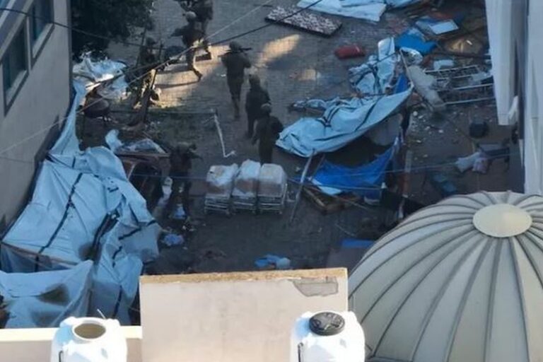 8FF58EDE-1D59-484D-B0C4-73AA449884E7