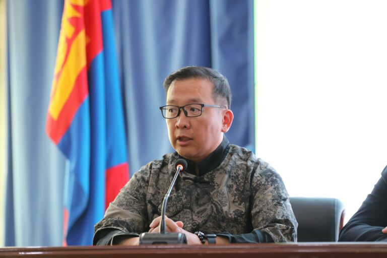 8YawvEb1hMIJZfA86vDe