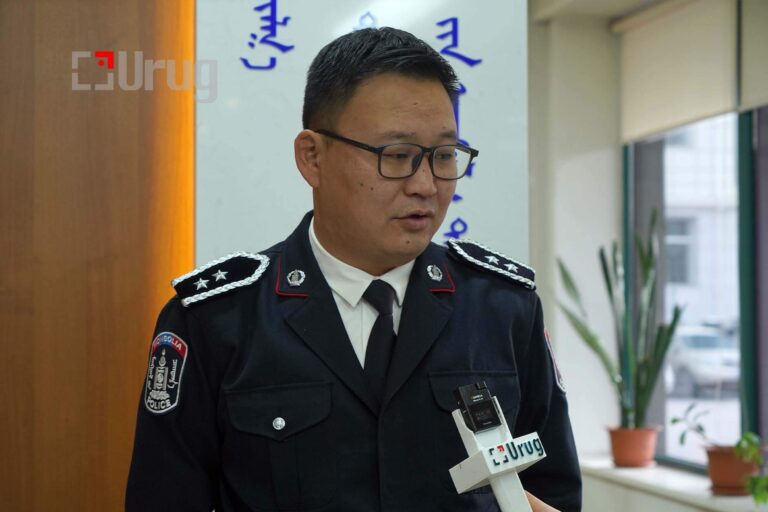 937A44C6-7026-4B10-A47F-909AAE844DC9