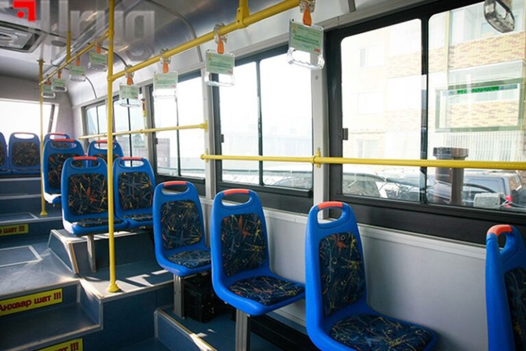 9865F67E-7E38-42C5-8872-1028D607E3D5