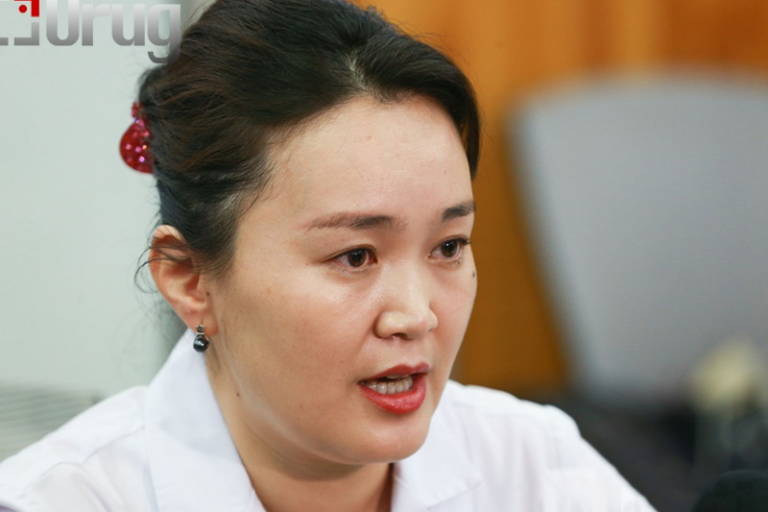 B9BAE868-1FD4-4EE4-A363-67E8D86B85CD