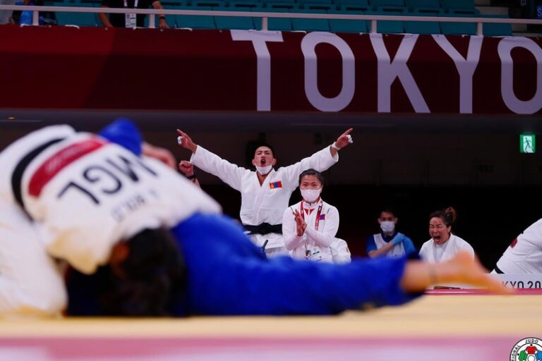 a853519888081d69b6078a44399f6ee2