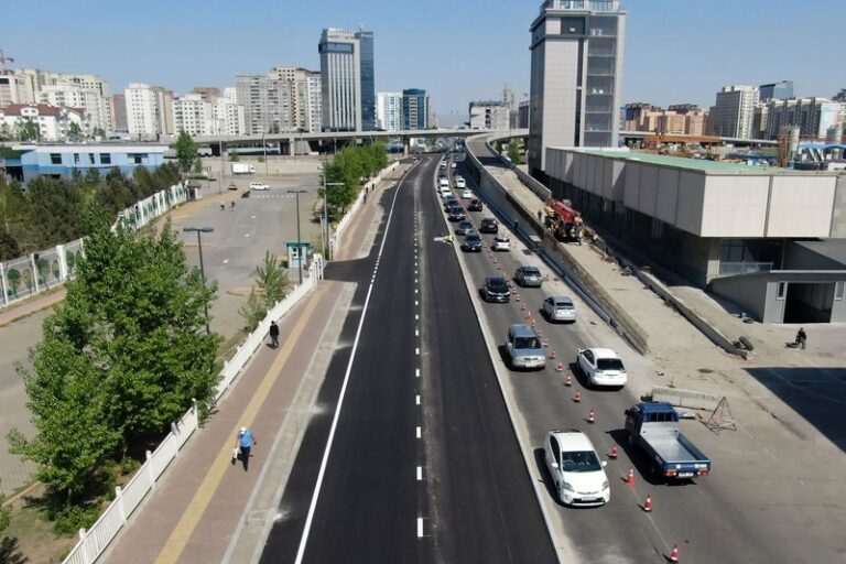 afe4ab81a603f0f3ac1a77cd69cbbc2e