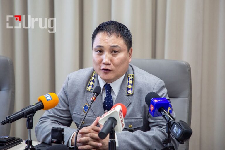 d1c9067efdcec1e59d0951fbc702d961