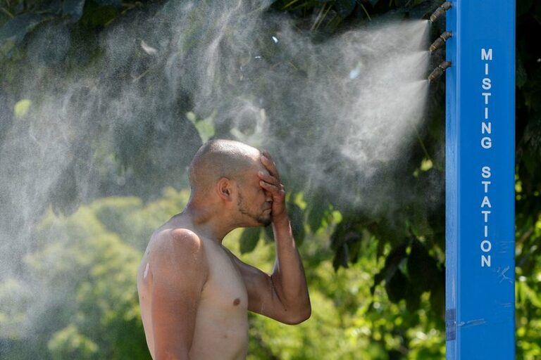 ebeca37e0c219a2e9e1c07a423346bd8