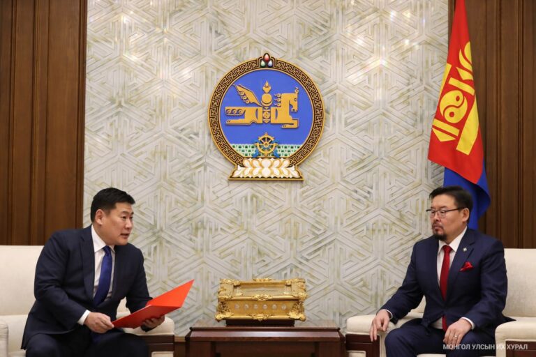 ef1eddf0bae54a9e94c0762ff3dd29d2