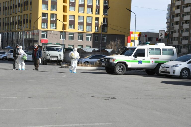 h7f3e9_DSC_9882_x974