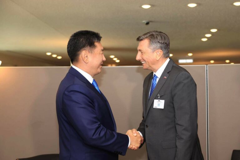 received_1499335740507011_1