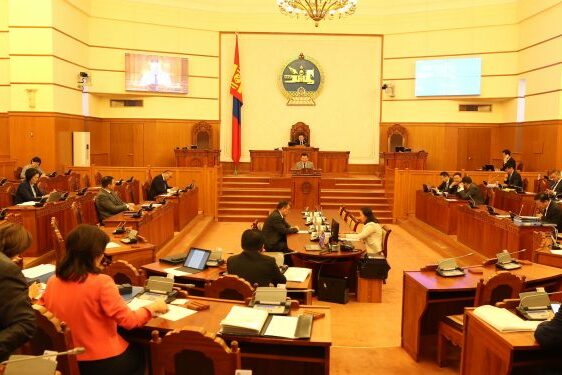 УИХ-чуулган-9-750×375