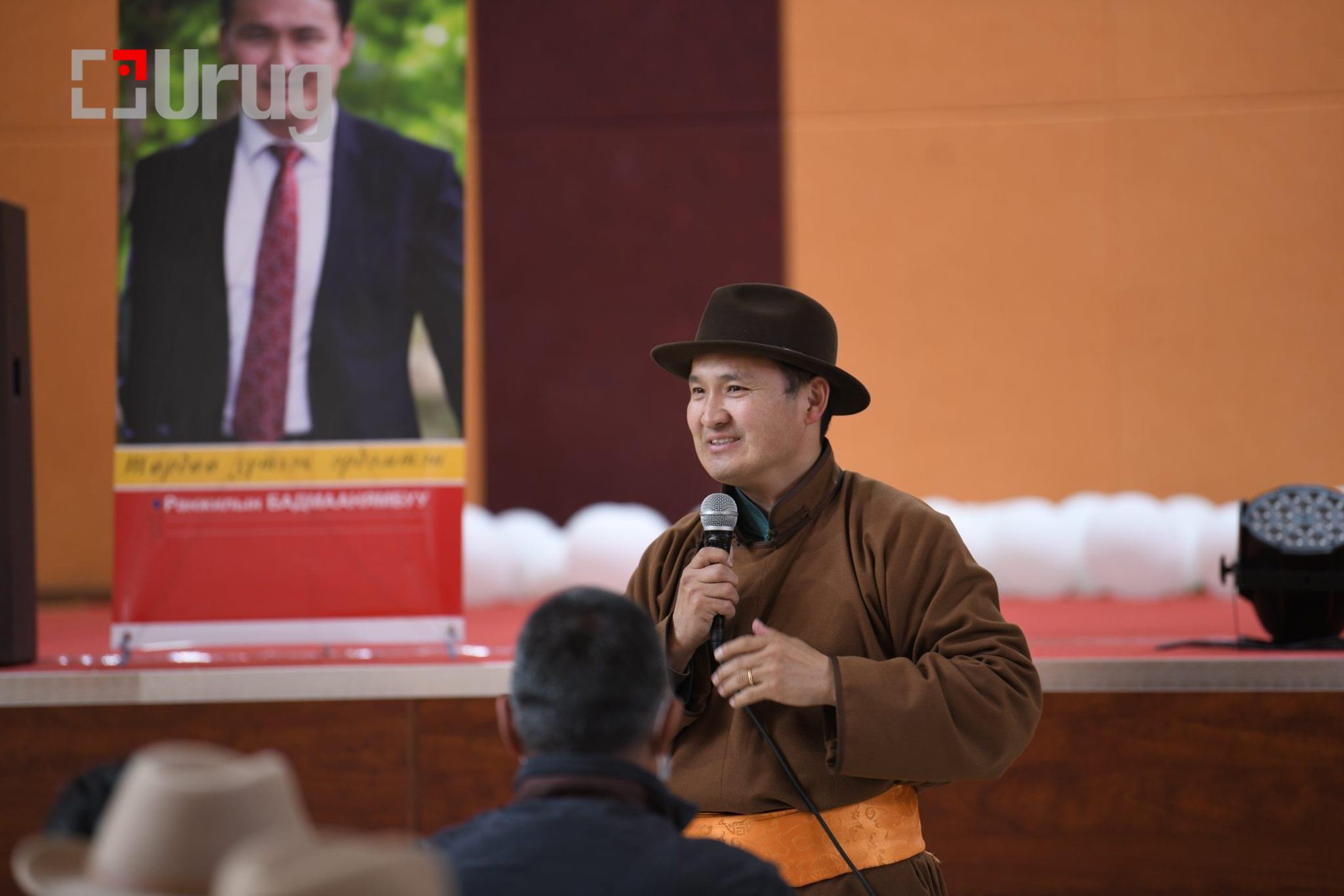 4cf93907-c927-4f10-bf4c-45a39a71ebe7