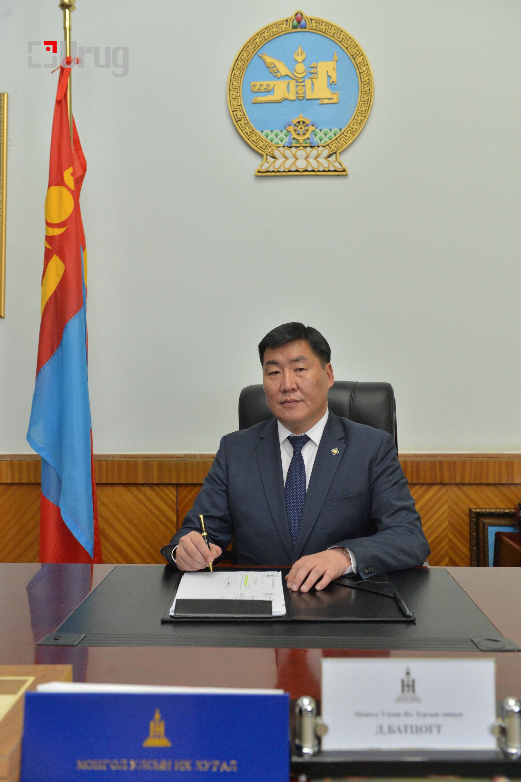 УИХгишүүн,,,