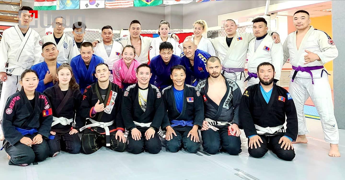 103029375_3237096839674834_1490050534597768510_n