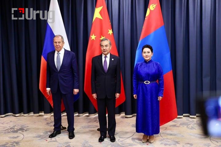 3 ulsiin gadaad hergiin said