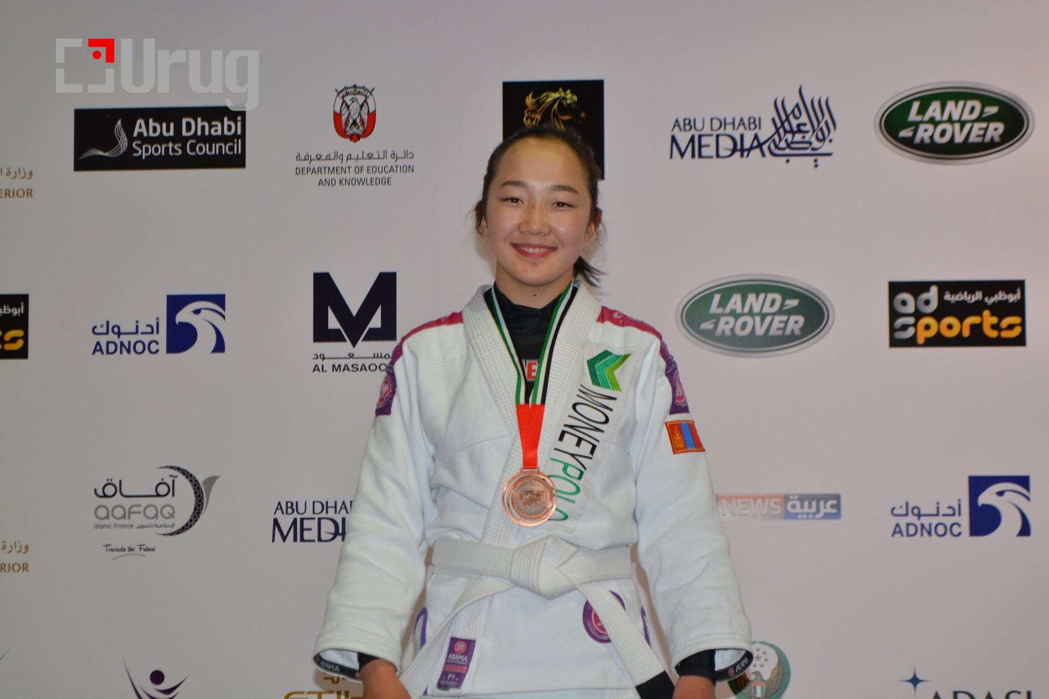 49126955_1991767104254635_3008465178841841664_n