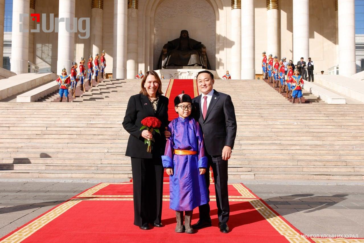 Messenger_creation_AA675ED1-10E7-4FBA-95B8-2FA62CAB7F19