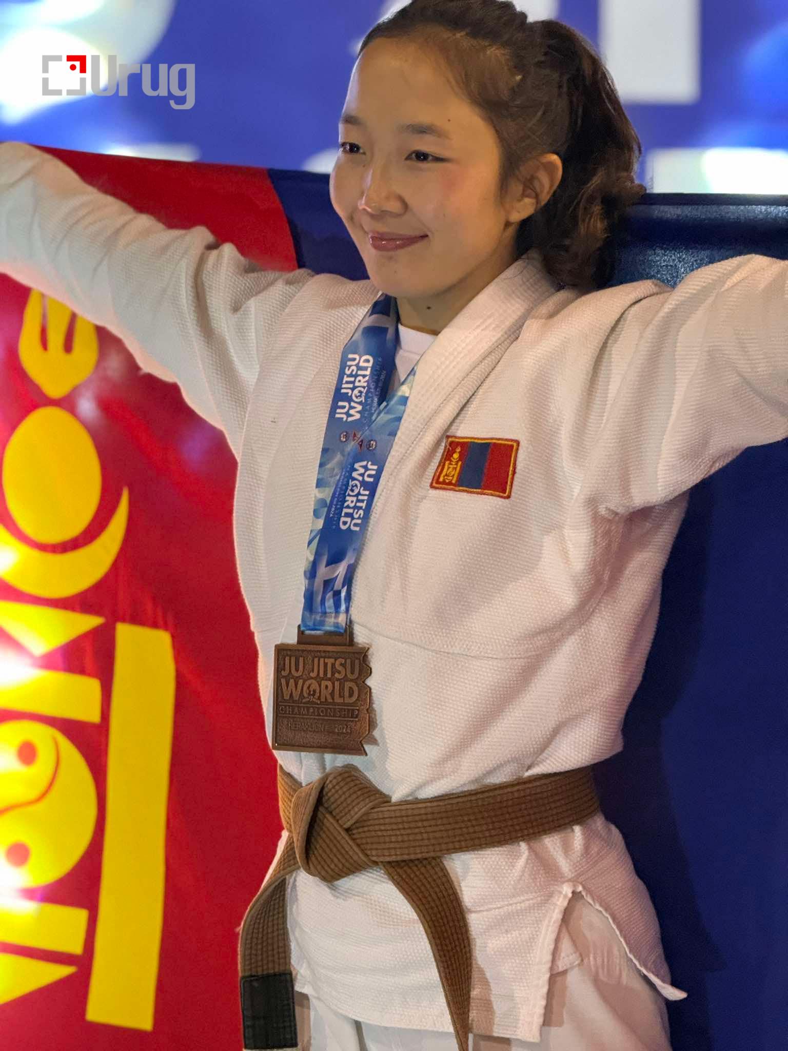 063cfa49-40ea-4075-b76f-eb86d2808e43