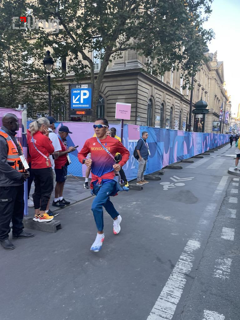 6ca70b60-76b7-42f1-bd0d-0e24d09675ee