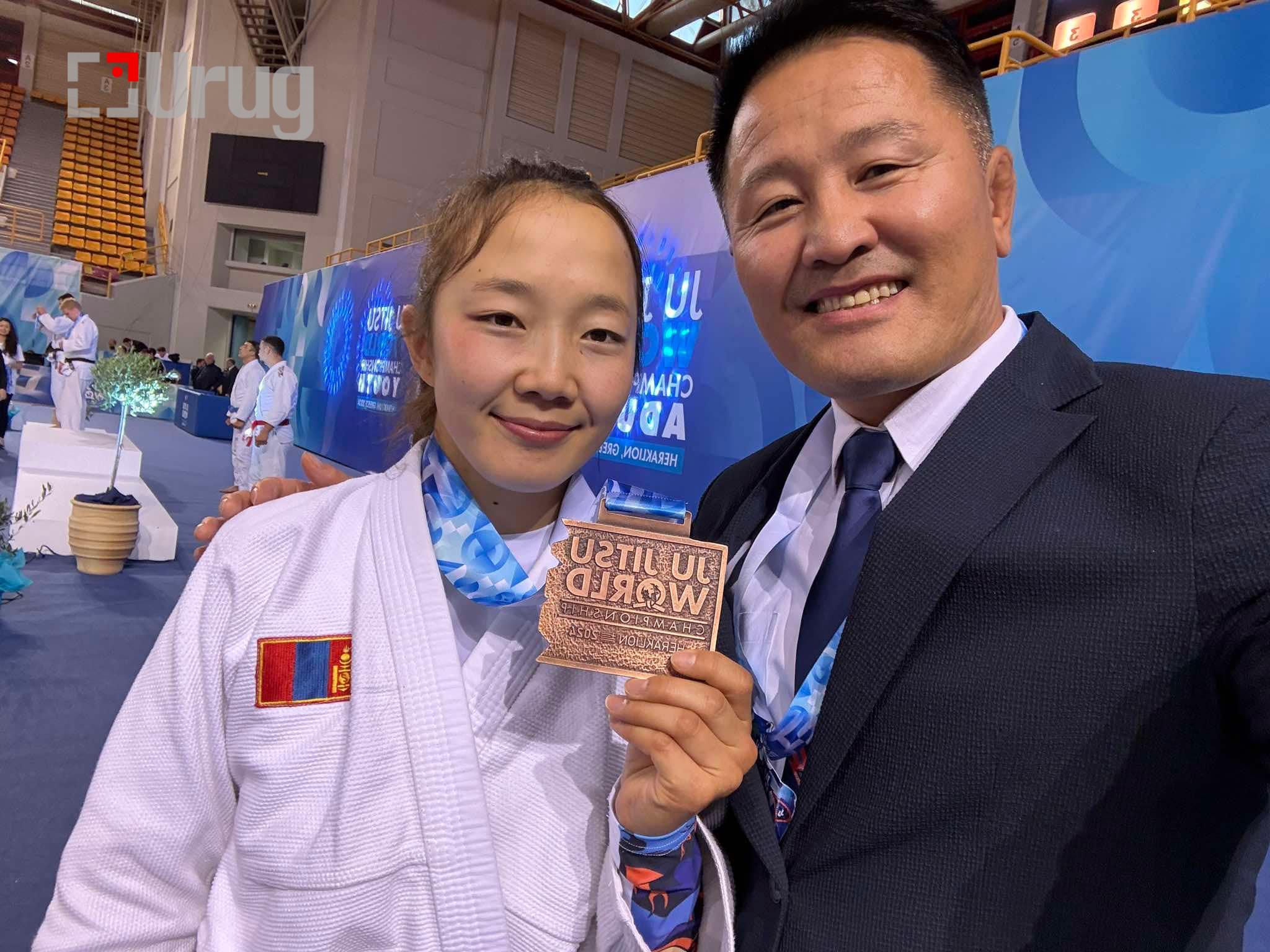 c1f9ad72-dfd8-44b7-9f98-23816e4a4f63