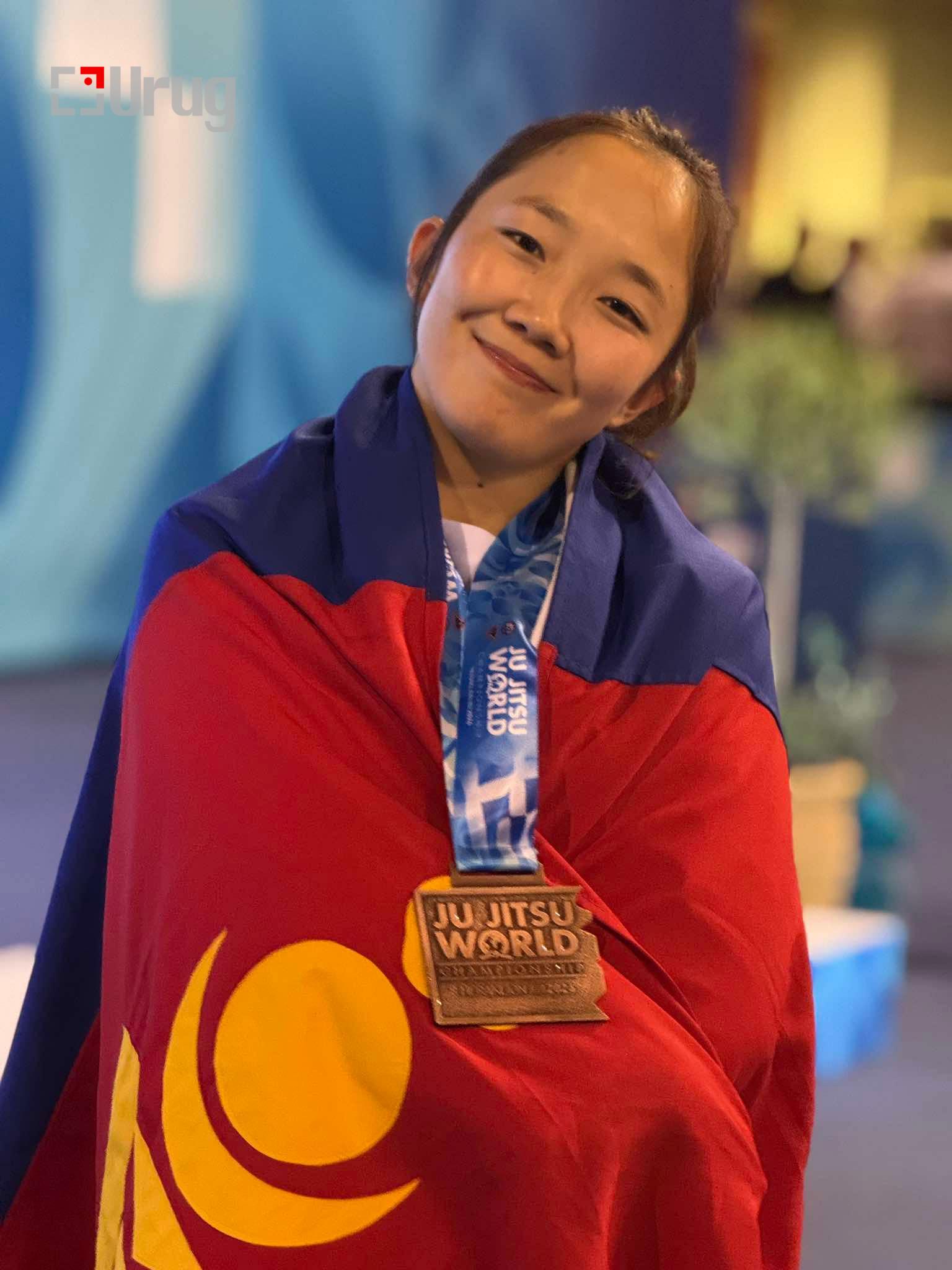 e9da8c0f-cd7a-44d4-a79f-9bd8e27aafdc