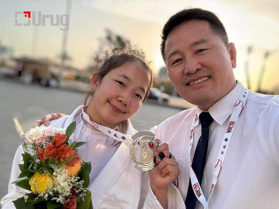 f192f636-0c7d-4509-94df-25b927fb3c76