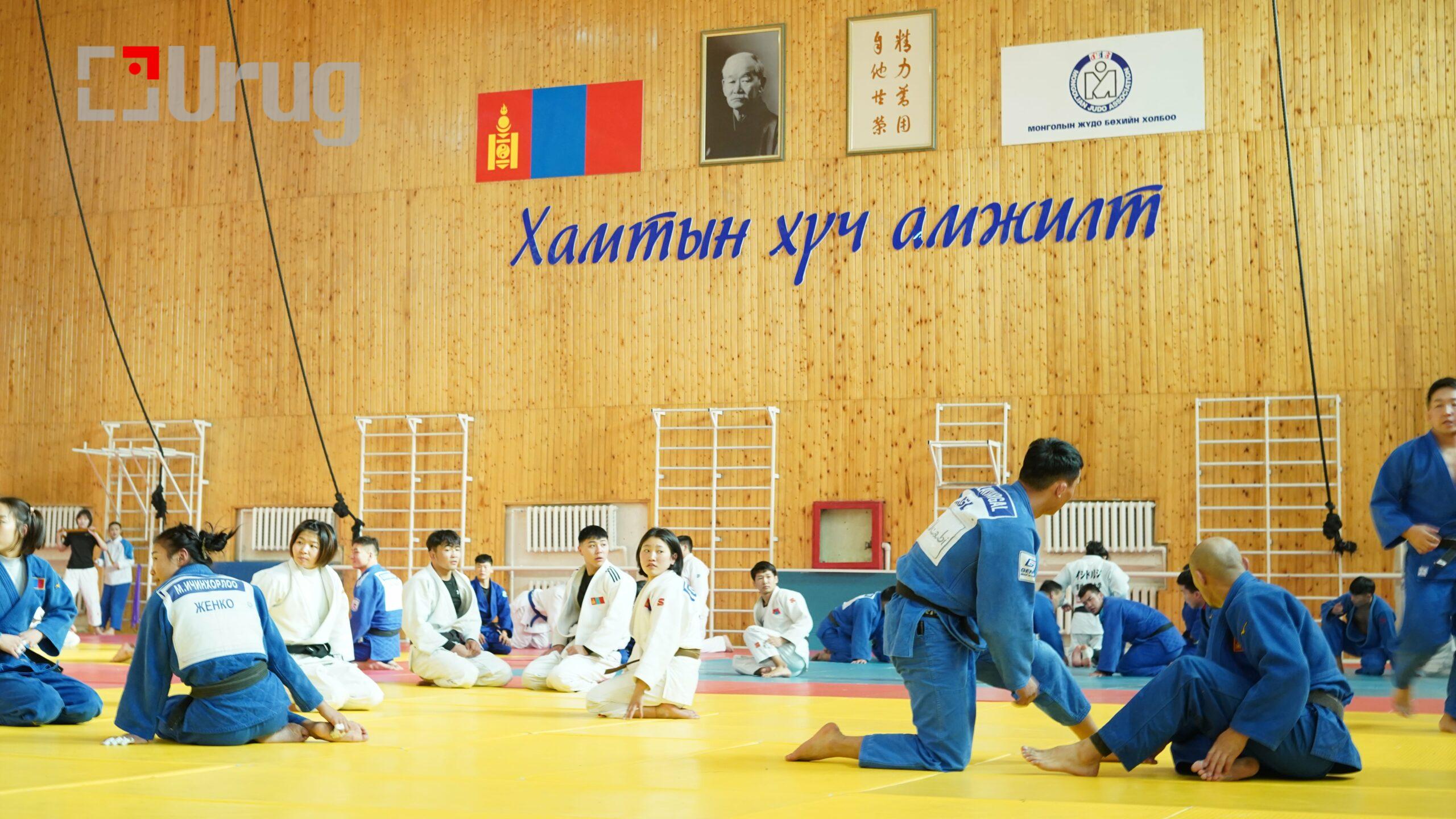 61c2ed30-935f-49d5-aa53-7b829e265577