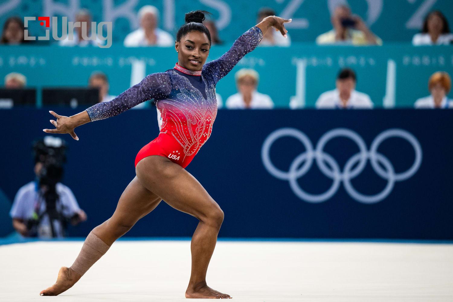 simone-biles-lc-250805-5315f0 (1)