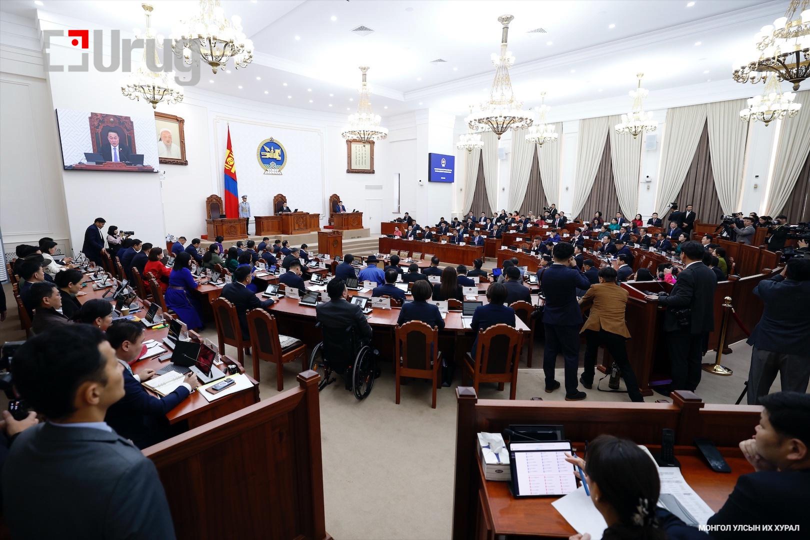 8227c683f1454ae69a9bd7b16169b075