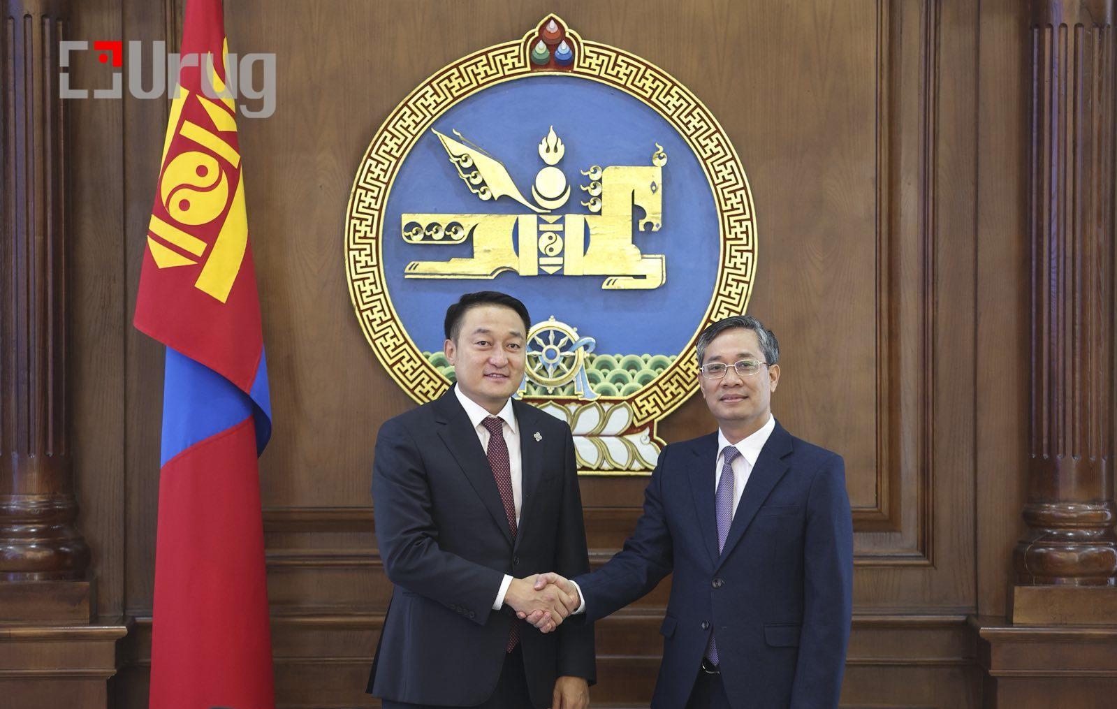 ee303a19112b434e96ade90343f4771b