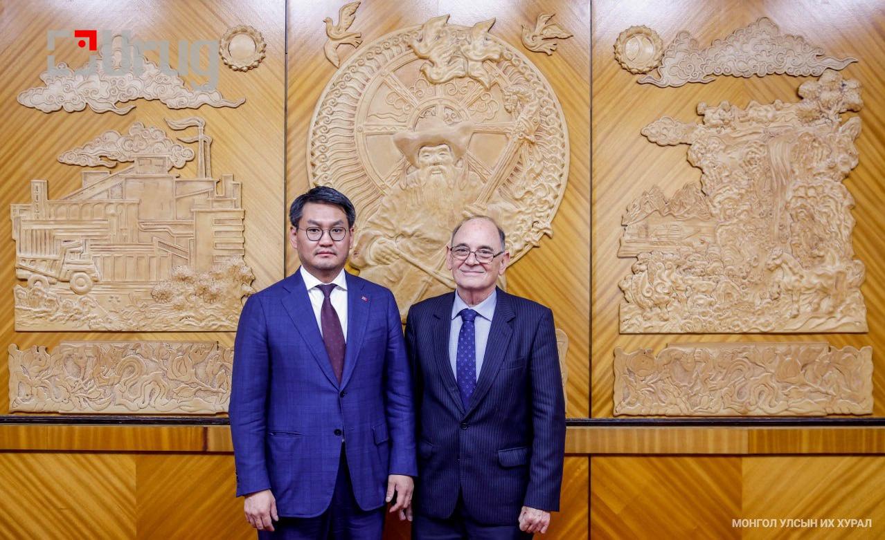 e94d028fd7d949c4a29e60873c5b1403