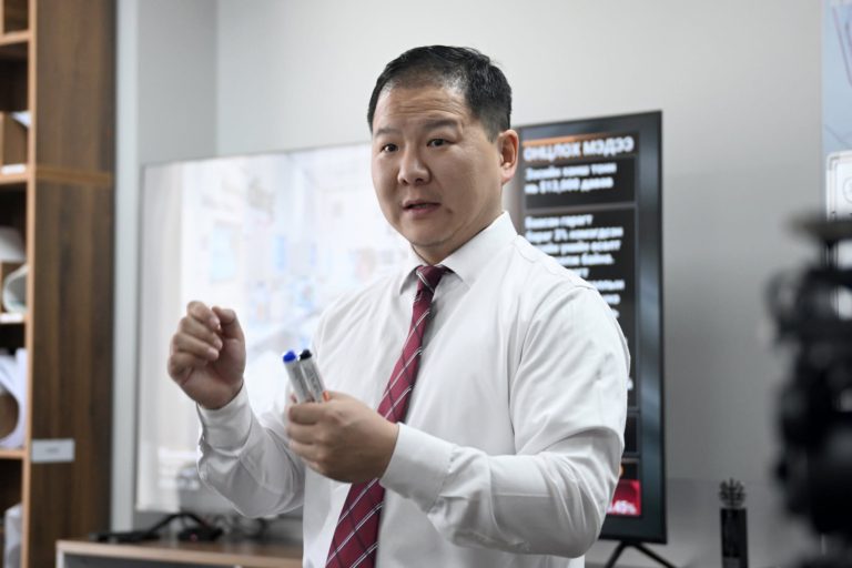 697730aae337fe7967a30fb7