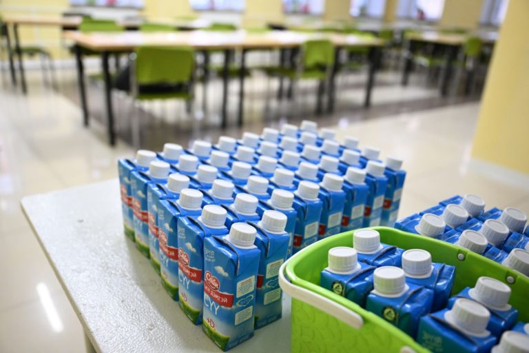 6977365ee337fe7967a30fc4