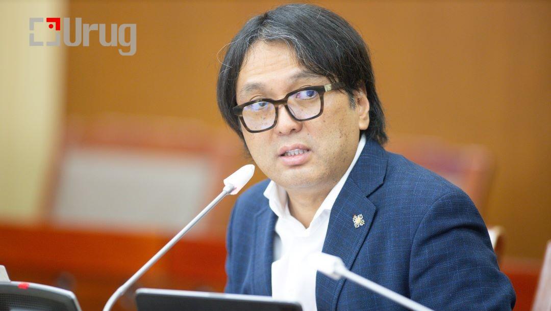 3d9ebaf612ce26fd9aa77ef4718dc168